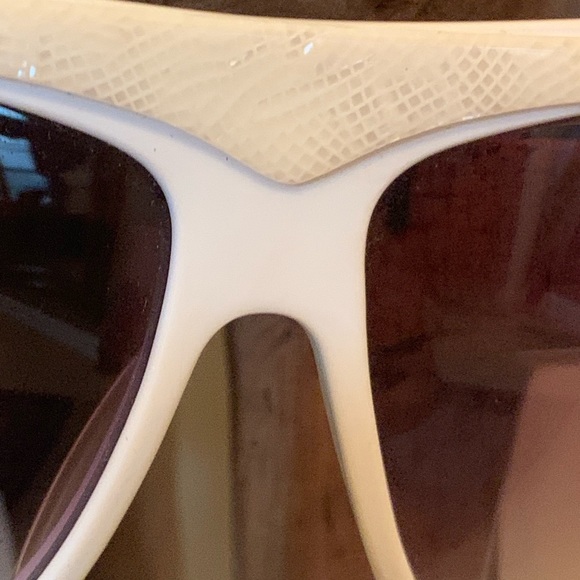 Vtg Oleg Cassini 948 477 White Pearl sunglasses - Picture 4 of 10
